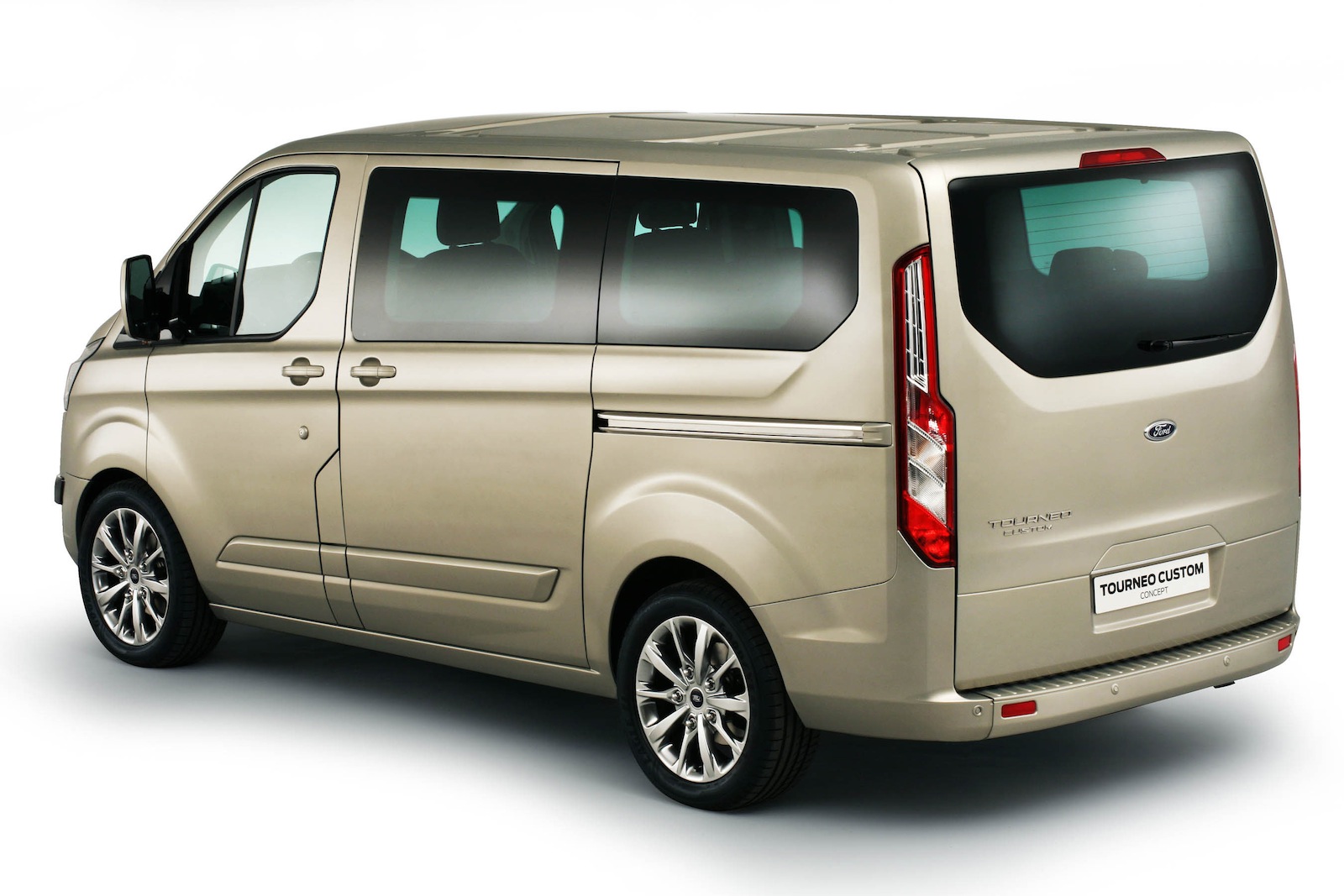 Ford Tourneo Limited