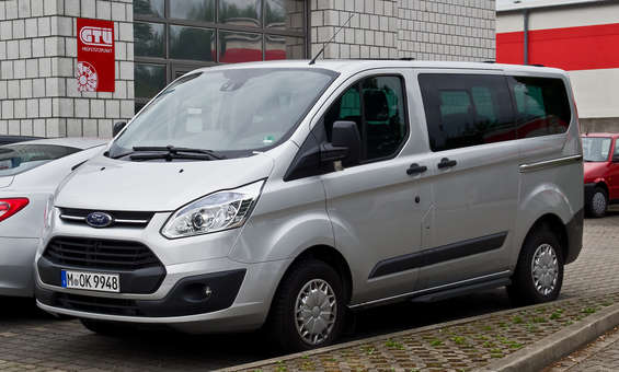 Ford Tourneo Manual