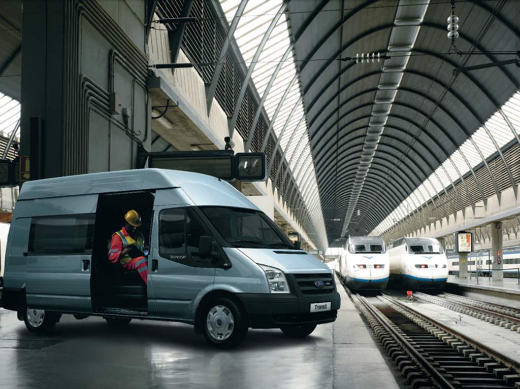 Ford Transit Kombi Van