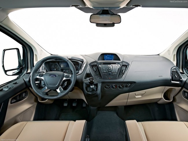Ford Transit Tourneo
