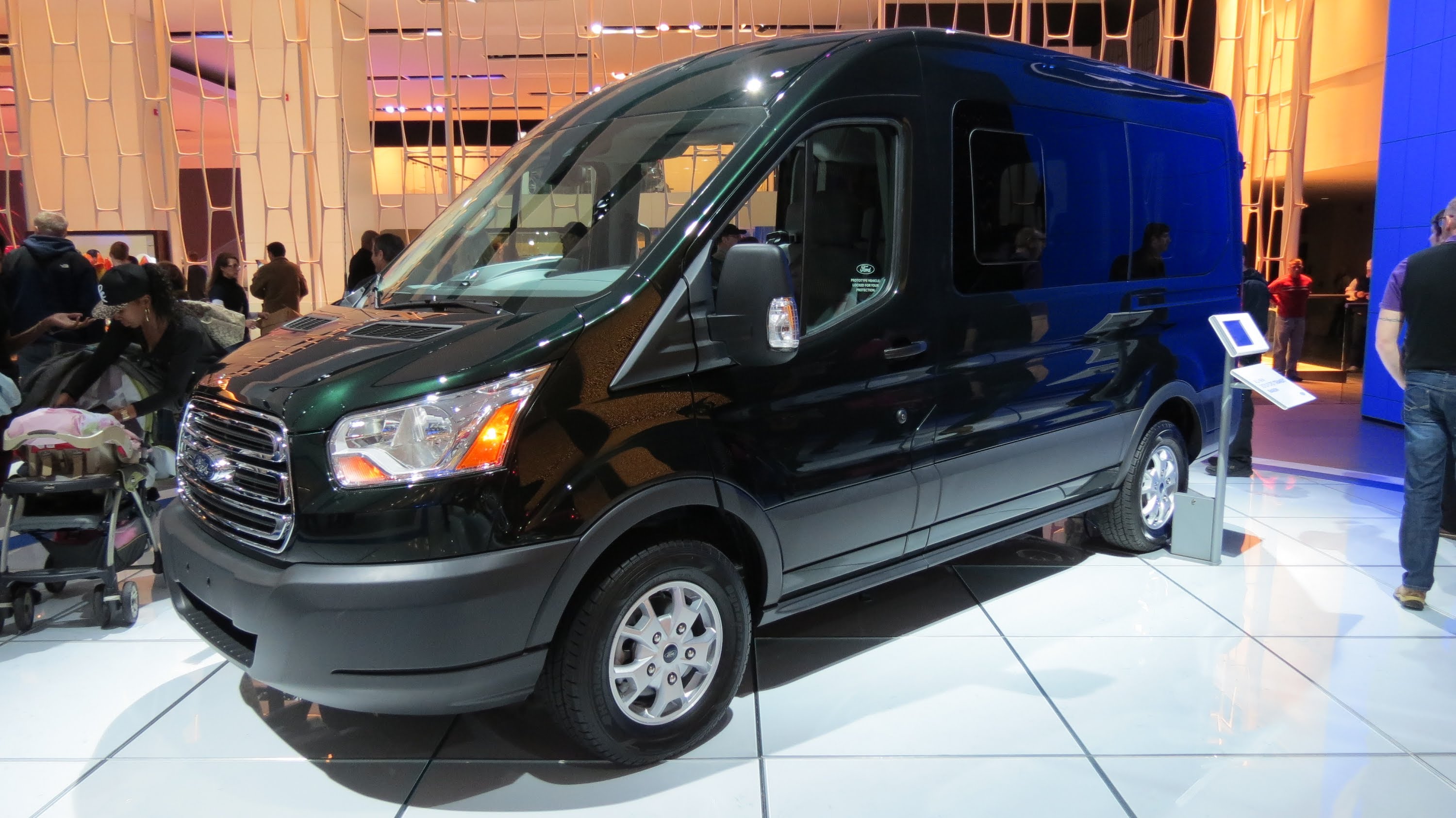 Ford Transit Wagon 2015