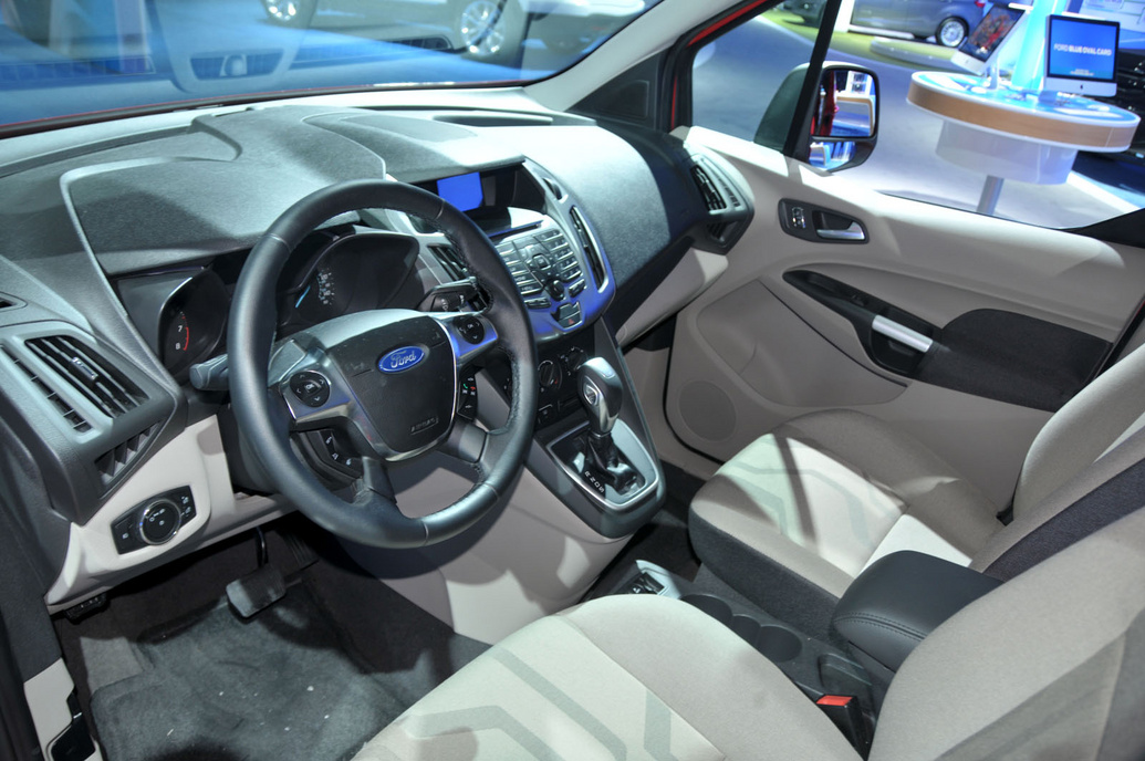 Ford Transit Wagon 2015