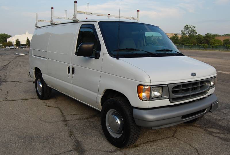 Ford Van 2000