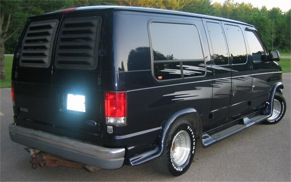 Ford Van 2000
