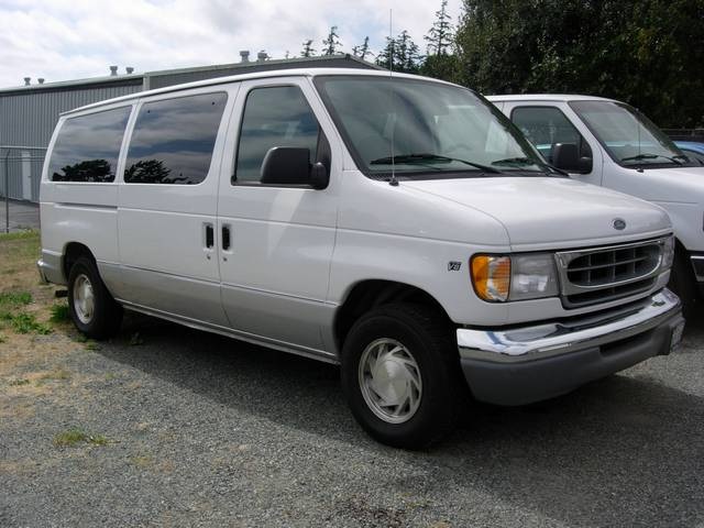 Ford Van 2000