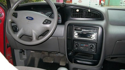 Ford Windstar 2001