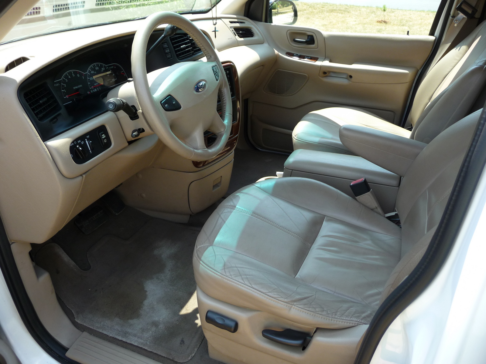 Ford Windstar 2003