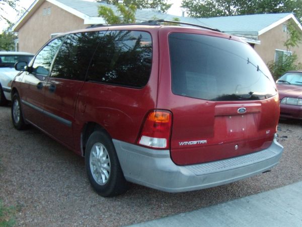 Ford Windstar Van