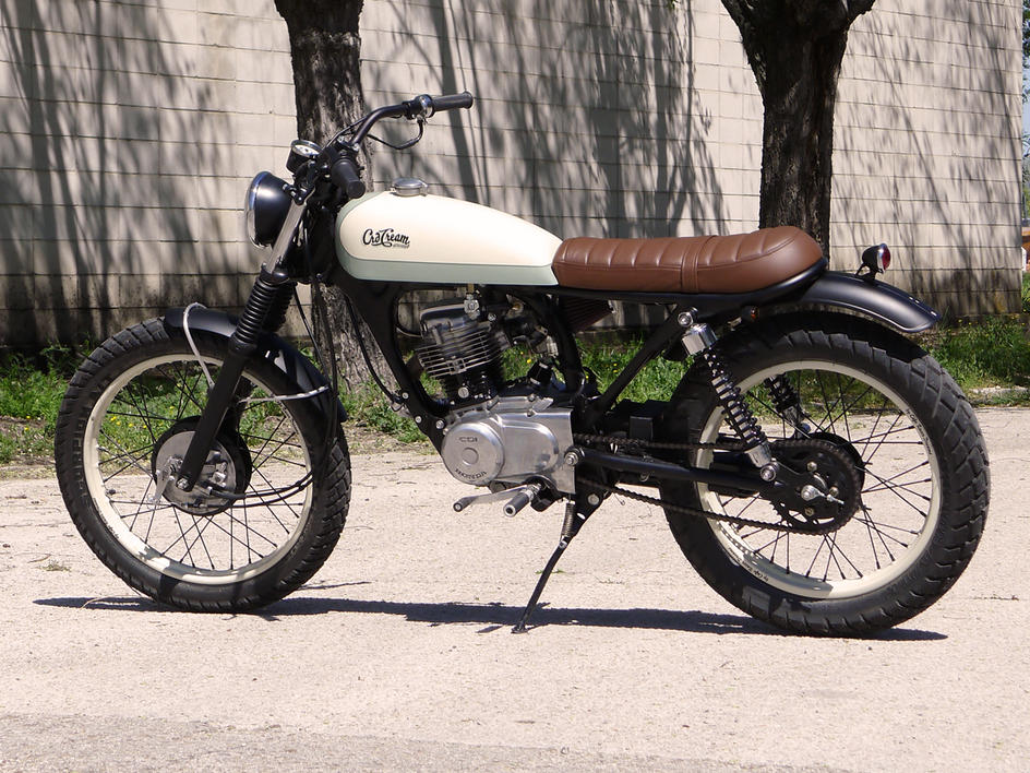 Honda 125 Cafe Racer