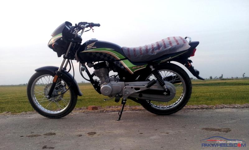 Honda 125 Deluxe 2014