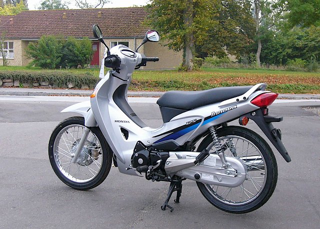 Honda 125 Innova