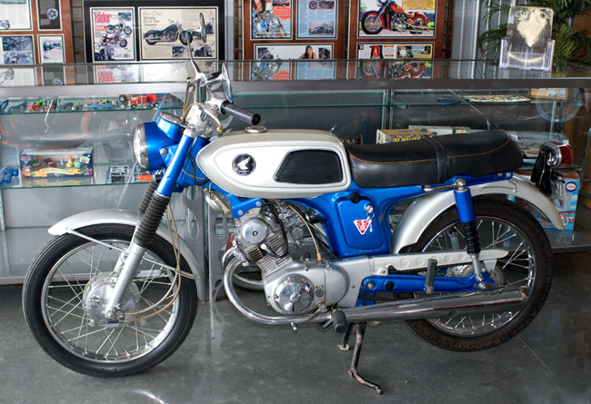 Honda 125 Super Sport
