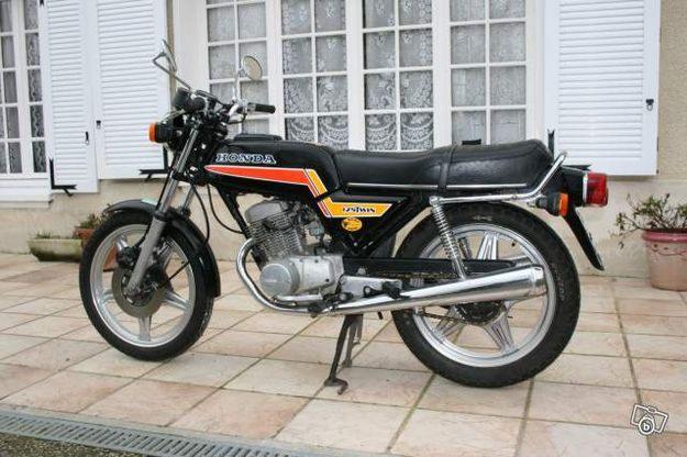 Honda 125 Twin