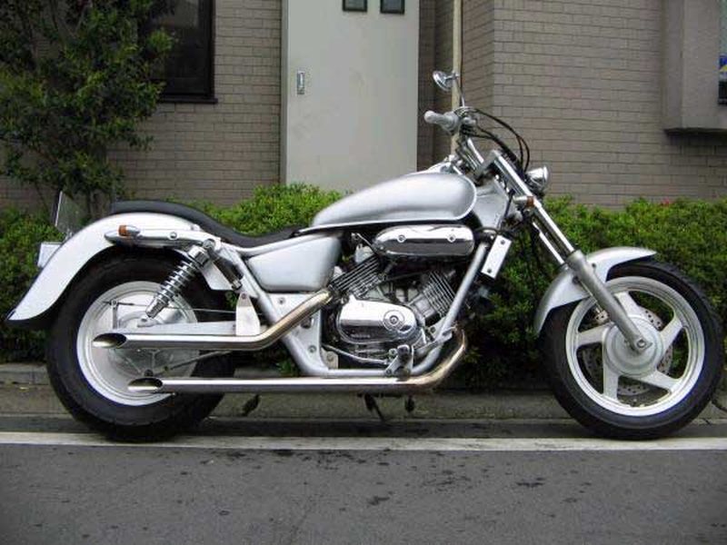 Honda 250 Magna