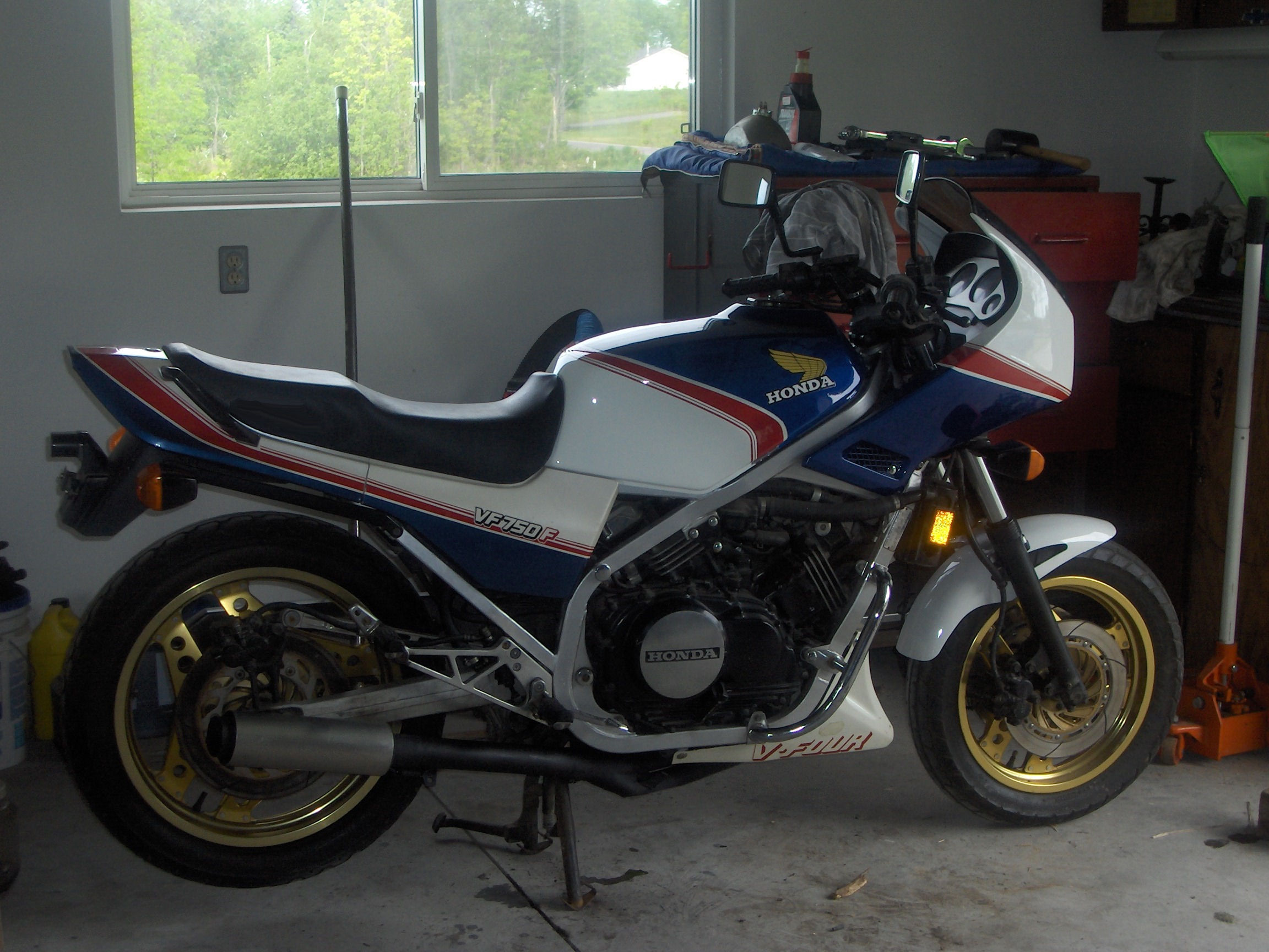 Honda Vf 750 F