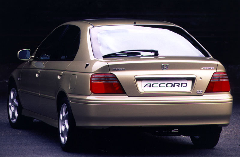 Honda Accord 2.0 I