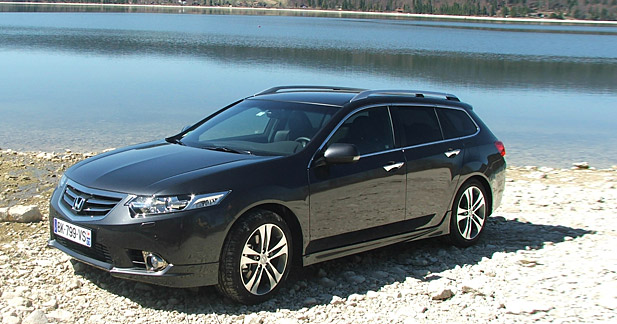 Honda Accord 2.2i-Dtec