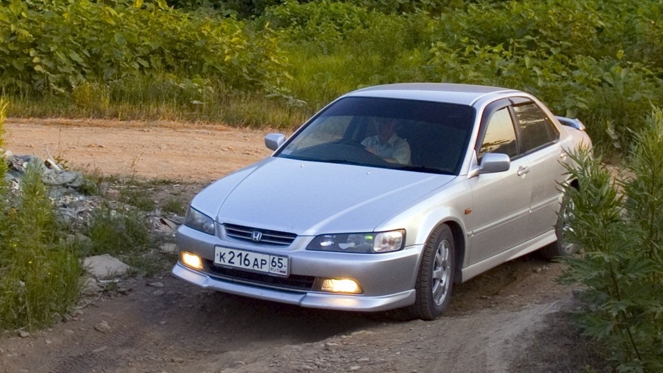 Honda Accord 6th Generation