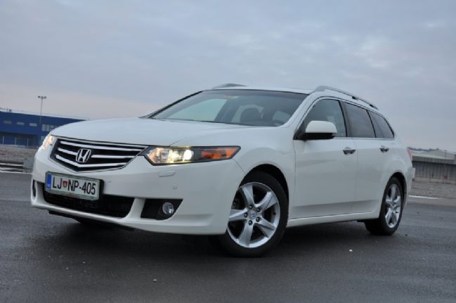 Honda Accord Tourer 2.2i-Dtec