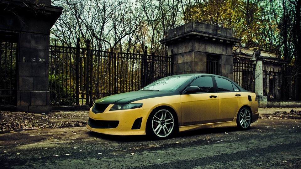 Honda Accord Yellow