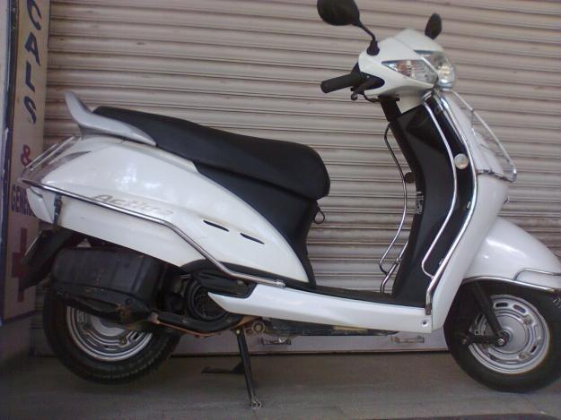 Honda Activa White