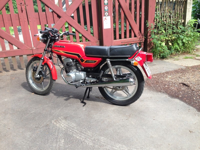 Honda Cb 125 T
