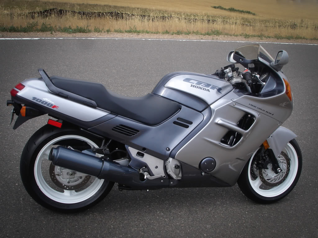 Honda Cbr 1000 F