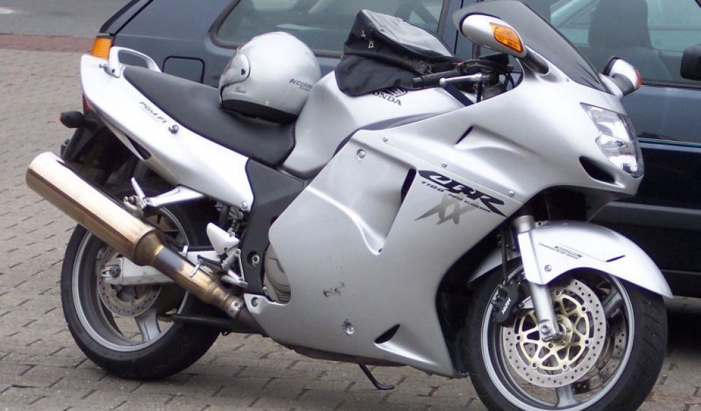 Honda Cbr 1100 Xx Super Blackbird