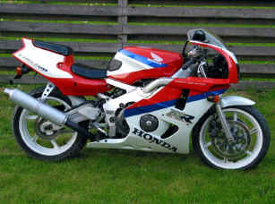 Honda Cbr 400 Aero