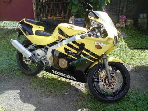 Honda Cbr 400cc