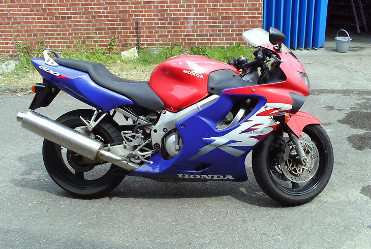 Honda Cbr 600 F Ultima Light