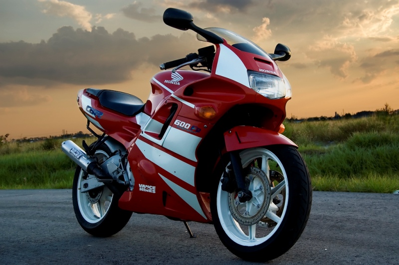 Honda Cbr F2