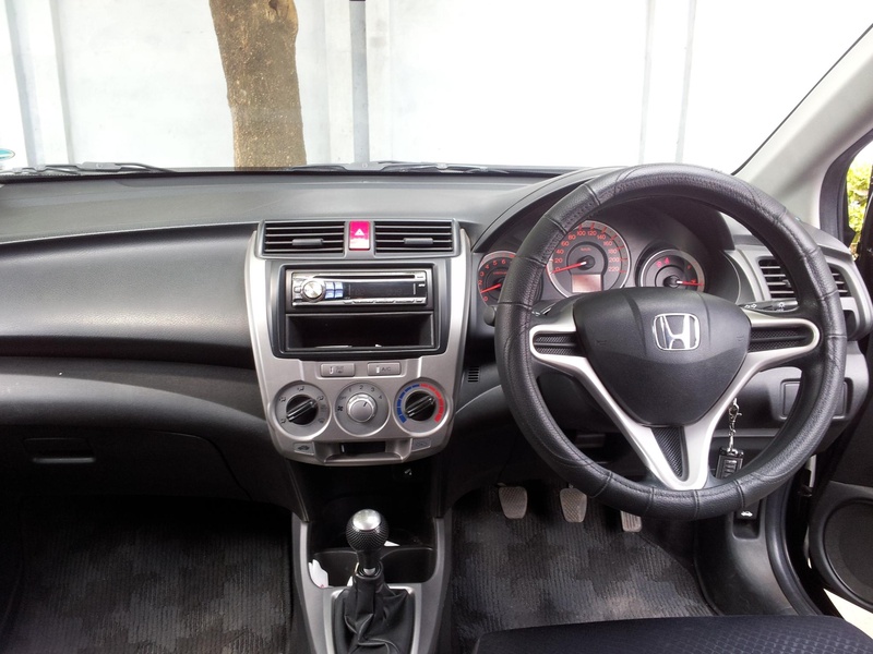 Honda City E