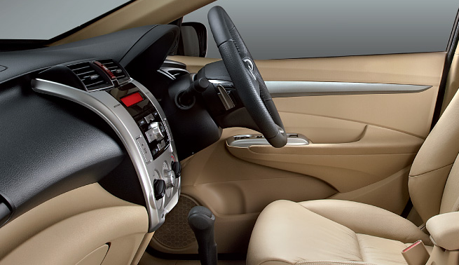 Honda City Urban Titanium