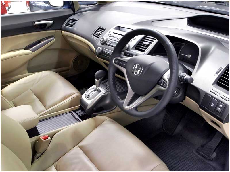 Honda Civic At