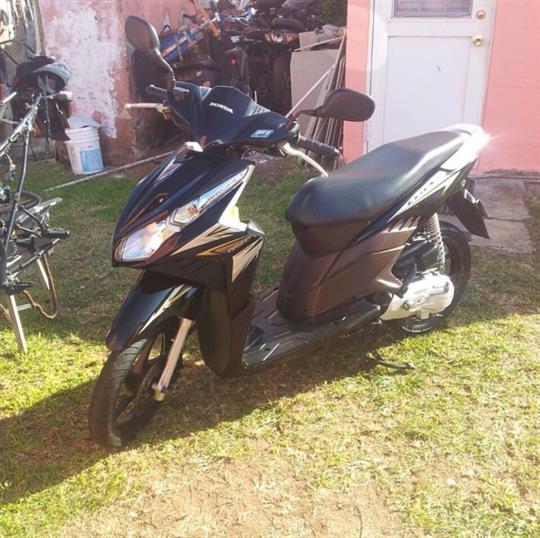 Honda Click Bermuda
