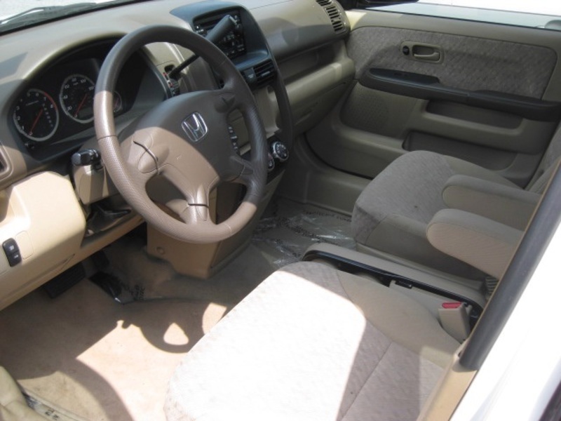 Honda CR-V 5 speed manual
