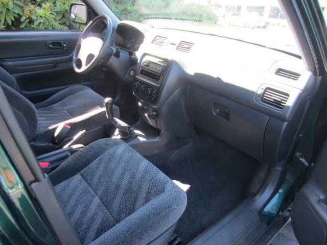 Honda CR-V 5 speed manual