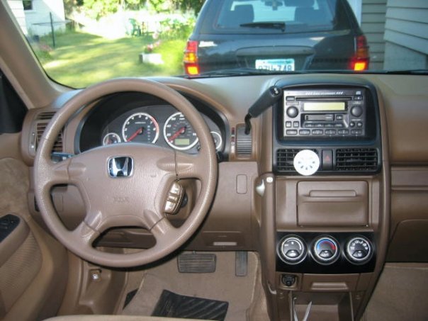 Honda CR-V green