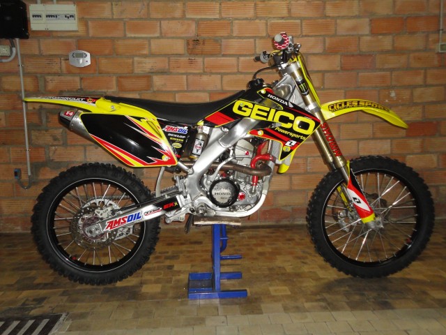 Honda Crf R