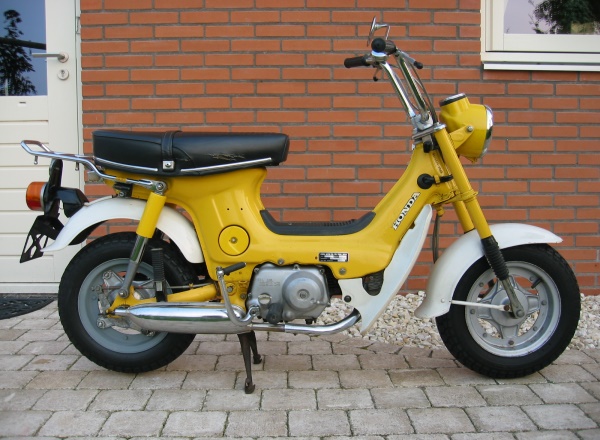 Honda Dax Clone