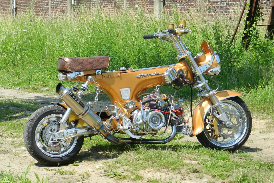 Honda Dax Custom