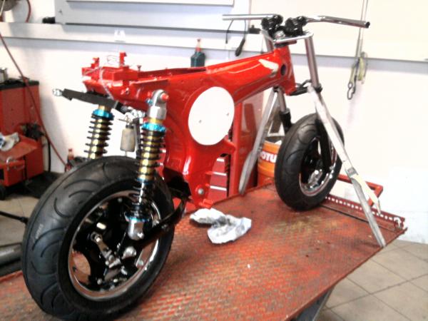Honda Dax Replica