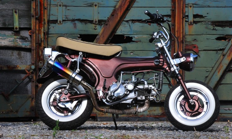 Honda Dax St70