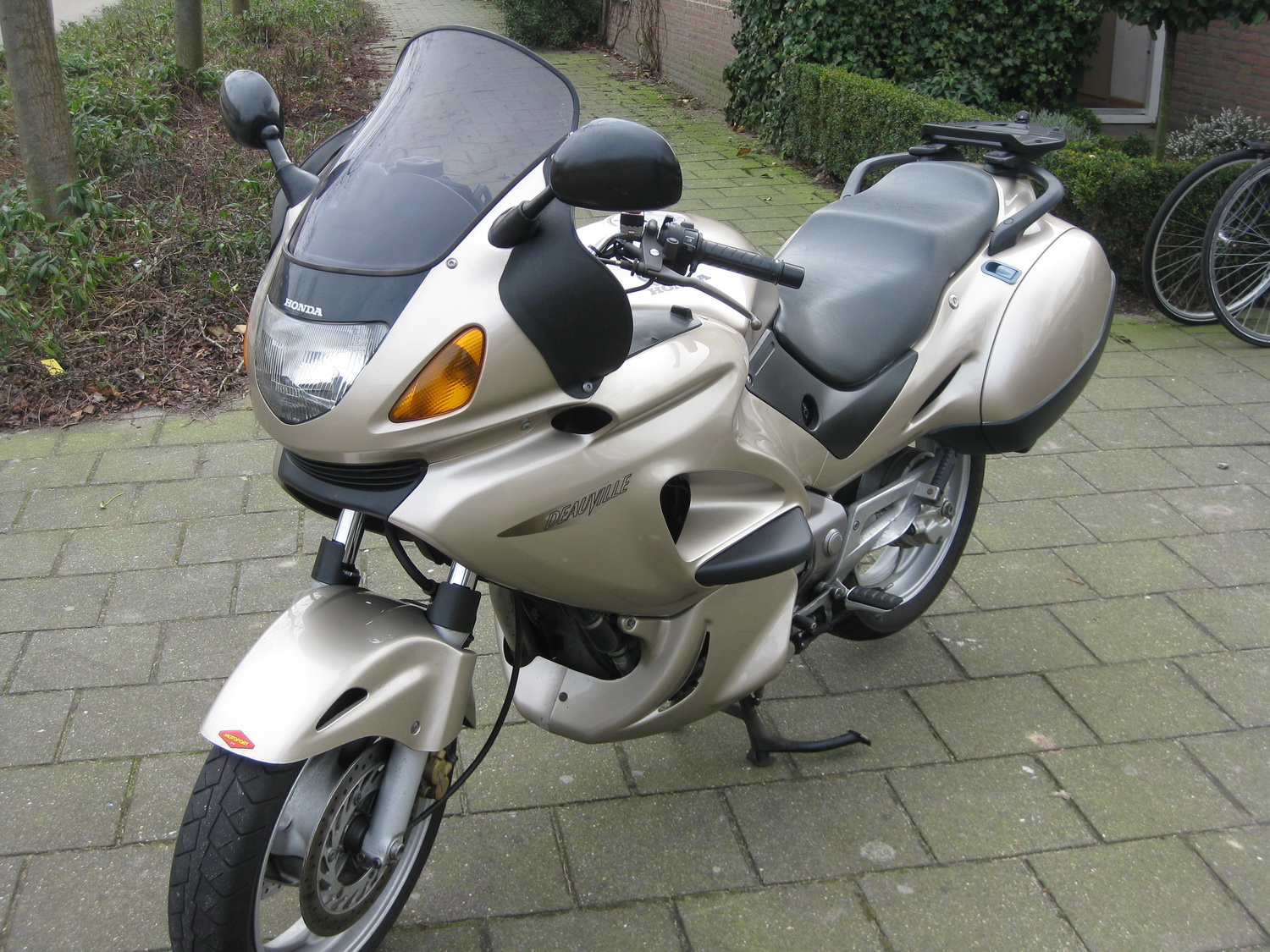 Honda Deauville 650