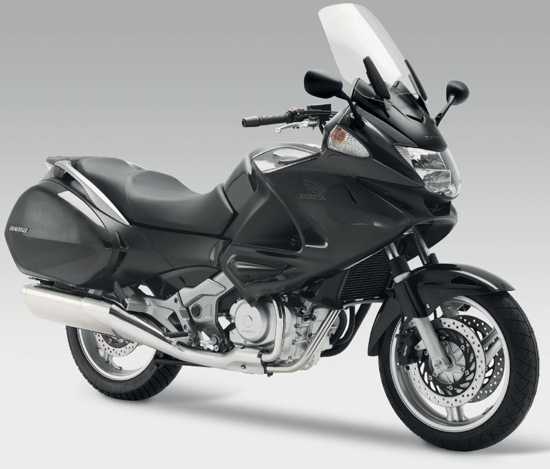 Honda Deauville 700