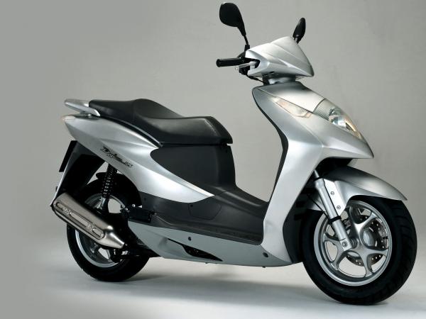 Honda Smart Dio Z4