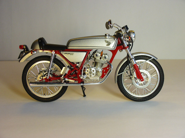 Honda Dream 50 Replica