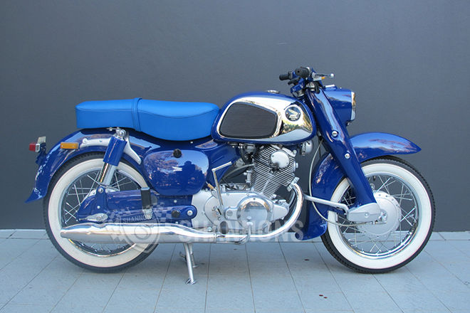 Honda Dream C77