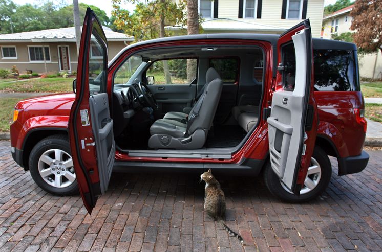 Honda Element Dog Edition